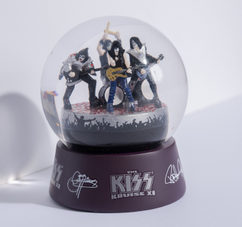 KISS SNOW GLOBE